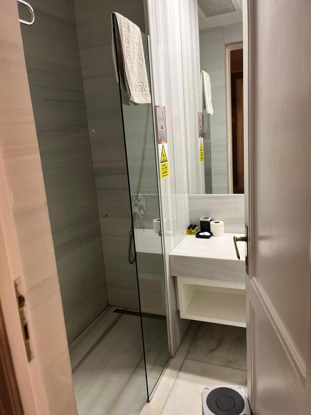 Hotel Lina Taksim Pera Former Walton 4*